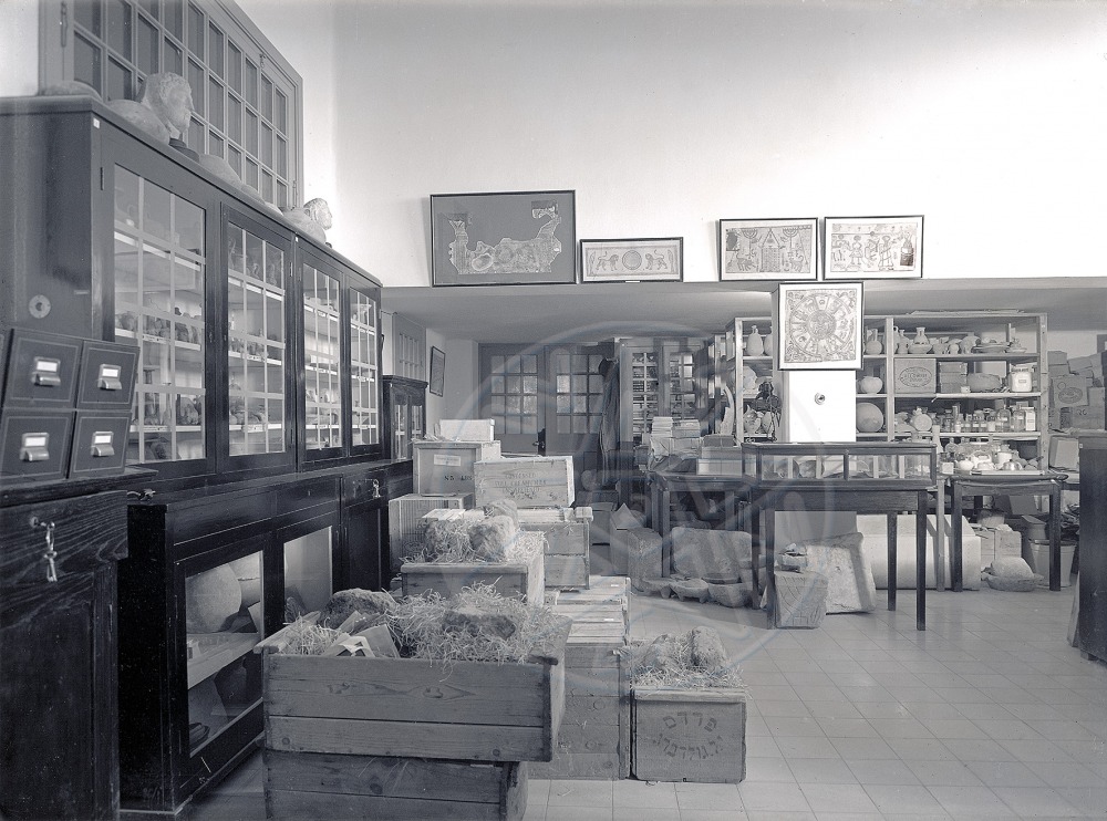 The Archaeological Collections Hall before the move to the Museum building (1930's).  The Hebrew University Photo Archives.